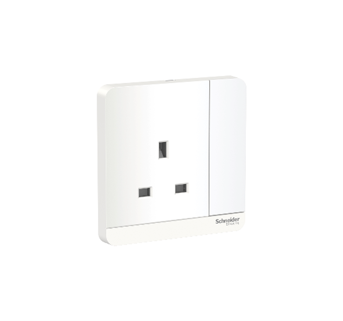AvatarOn - 13A 250V 1 Gang Switched Socket with LED (White)